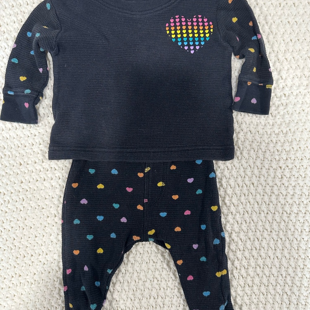 Little Miss Black Thermal Set with Colorful Heart Pattern